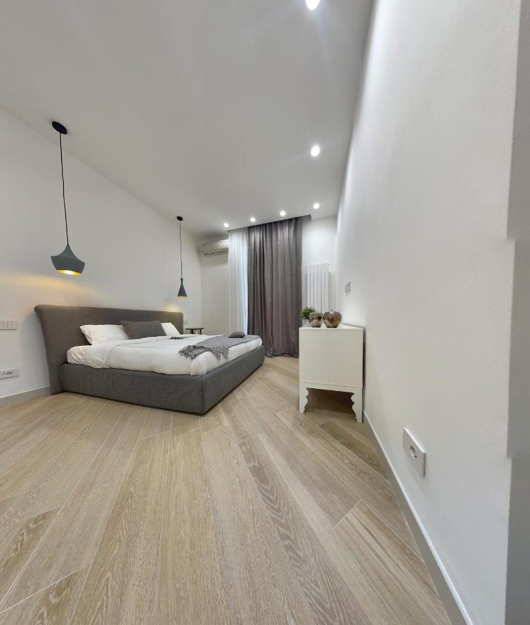 Appartamento Di Lusso A 800 Mt Arena เวโรนา ภายนอก รูปภาพ